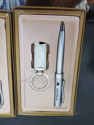 4 Sets of Key Holder and Pen (Read Info)
