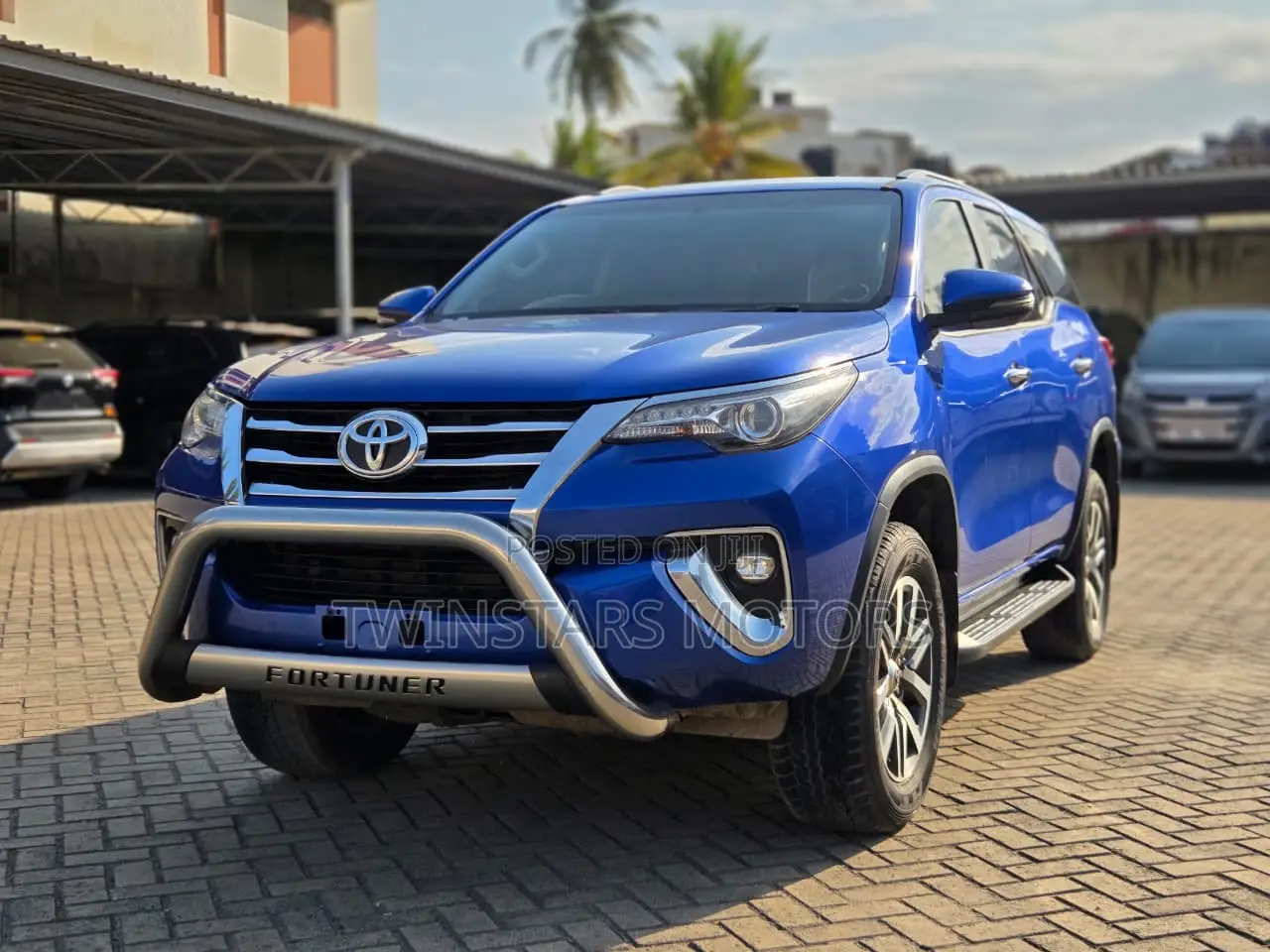 Toyota Fortuner 2.8 D AWD 2019 Blue