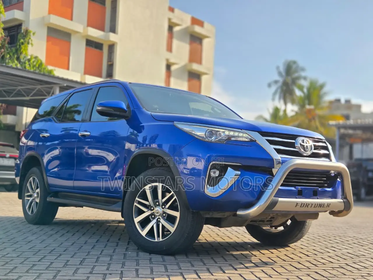 Toyota Fortuner 2.8 D AWD 2019 Blue