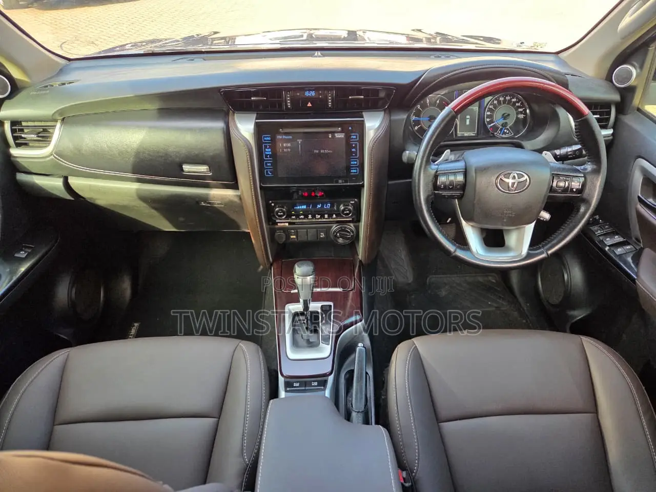 Toyota Fortuner 2.8 D AWD 2019 Blue