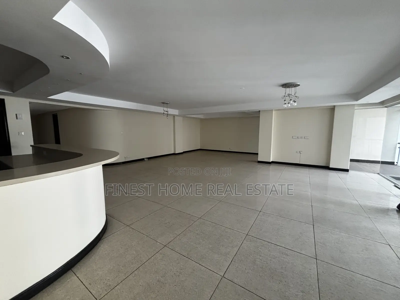3bdrm Apartment in Riverside for rent