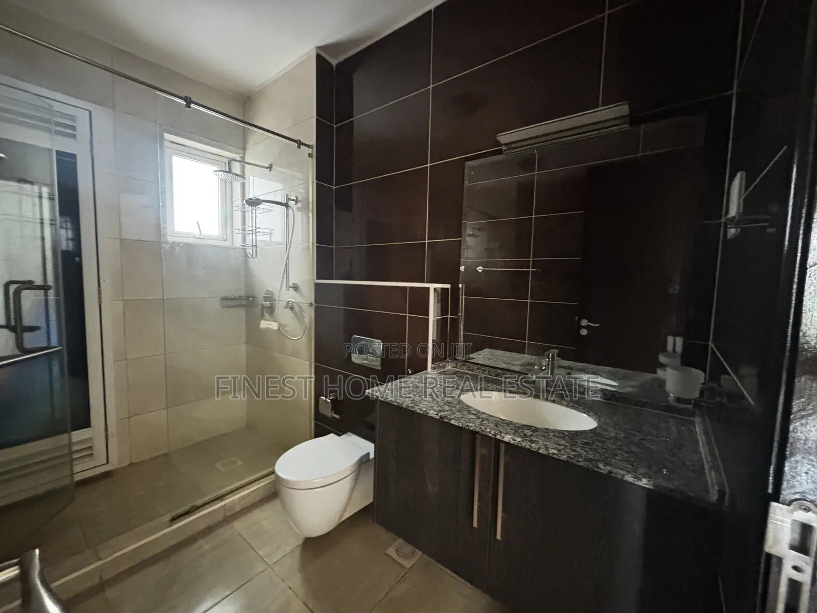 3bdrm Apartment in Riverside for rent