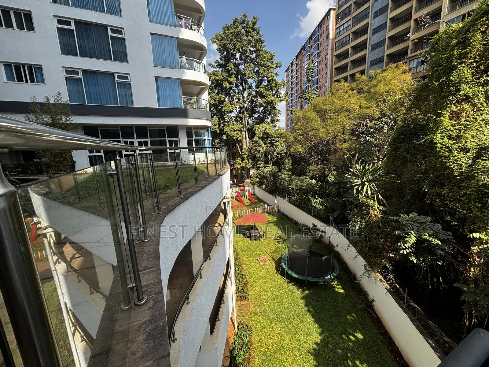 3bdrm Apartment in Riverside for rent