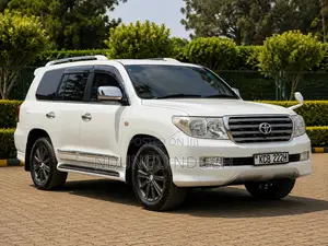 Toyota Land Cruiser 2008 White