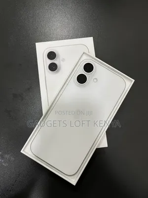 New Apple iPhone 17 256 GB White