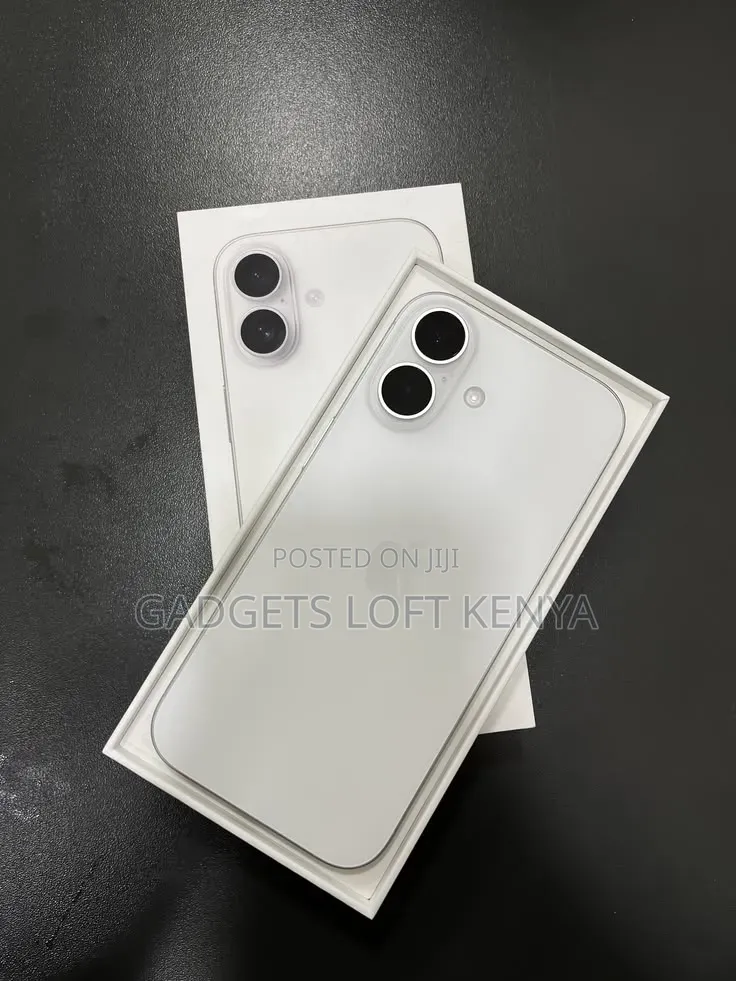 New Apple iPhone 17 256 GB White