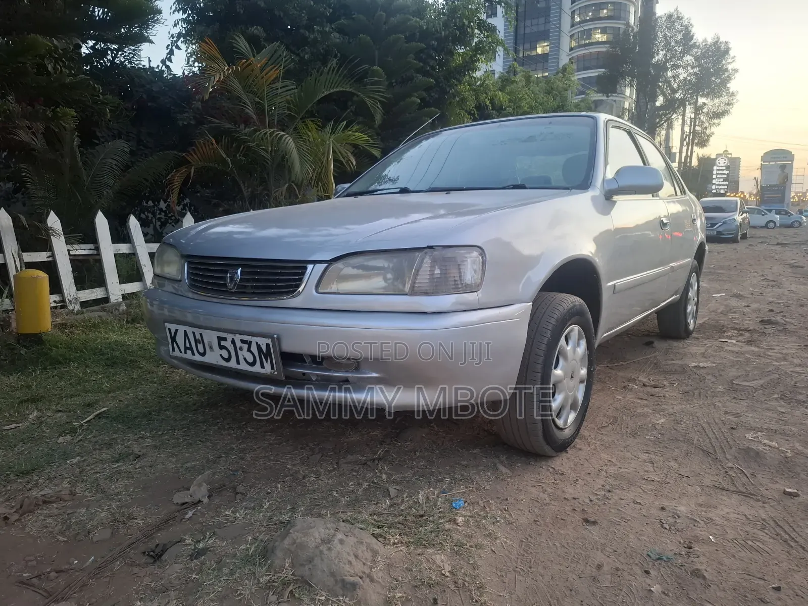 Toyota Corolla 1999 Silver