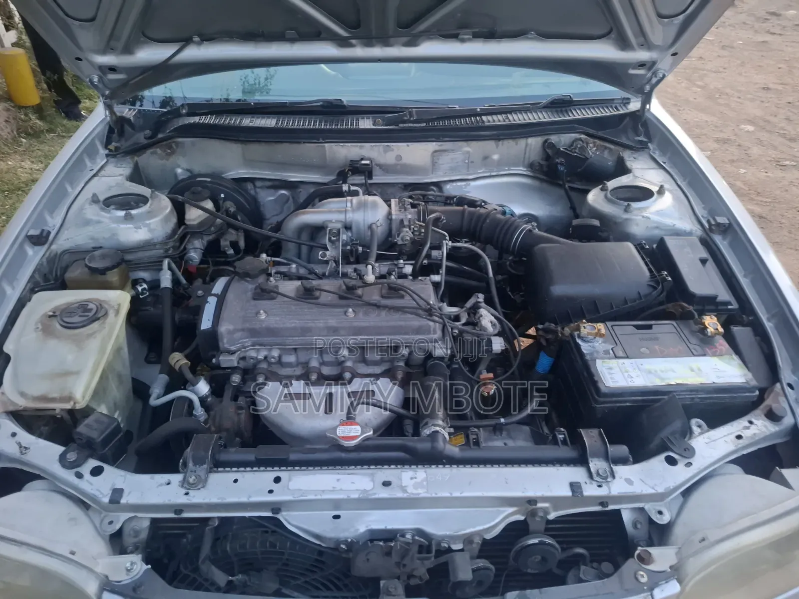 Toyota Corolla 1999 Silver