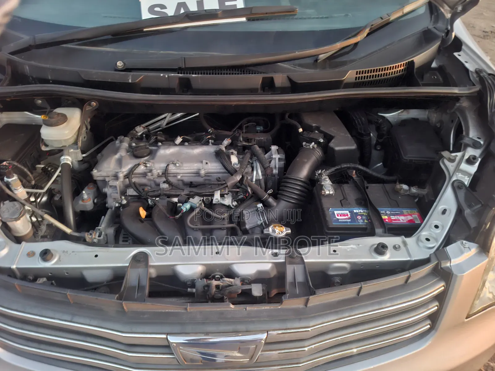 Toyota Noah 2013 Silver