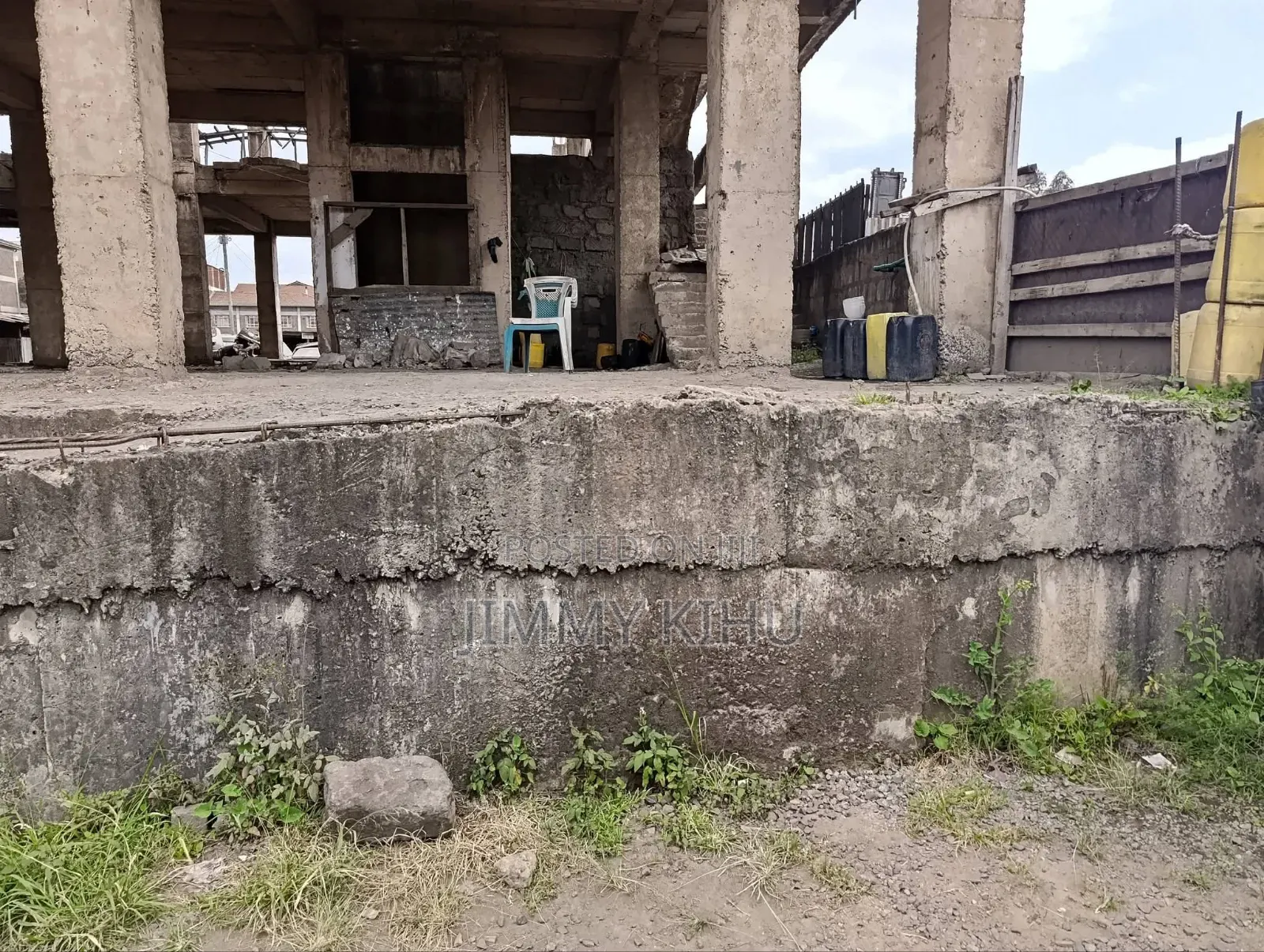20bdrm Apartment in Dagoretti for Sale