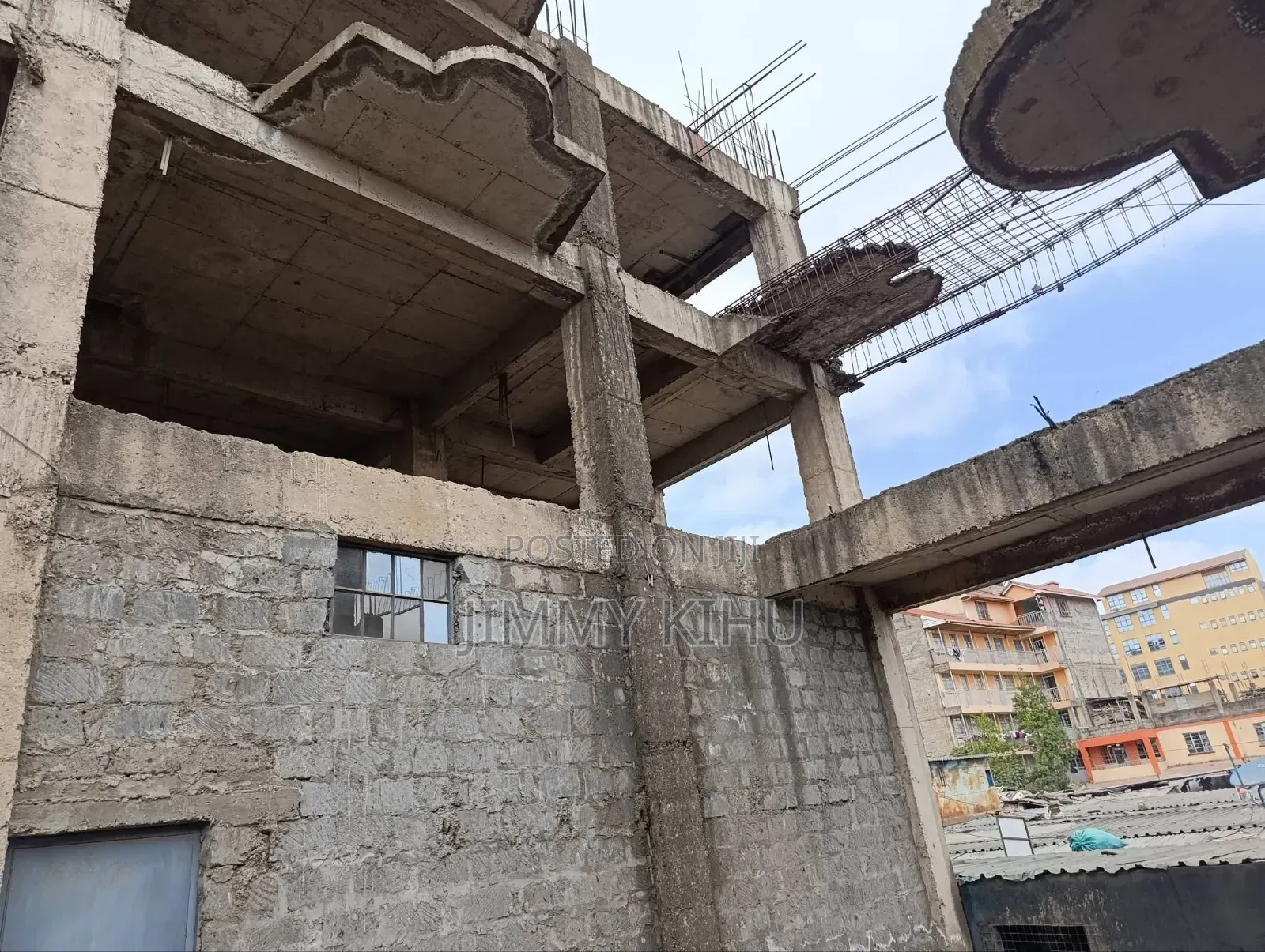 20bdrm Apartment in Dagoretti for Sale