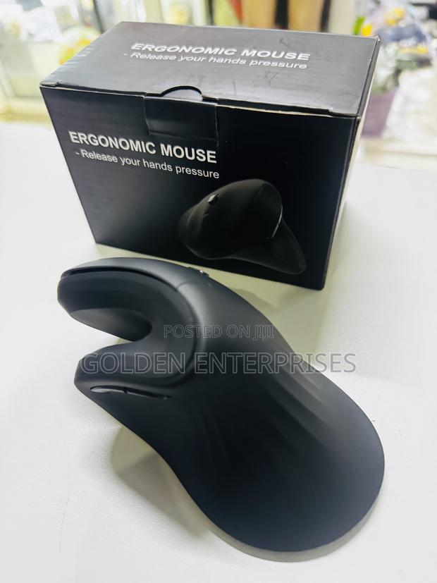 Professional Vertical Mouse – Smooth Tracking Hand Support