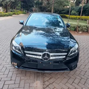Mercedes-Benz C200 2019 Black