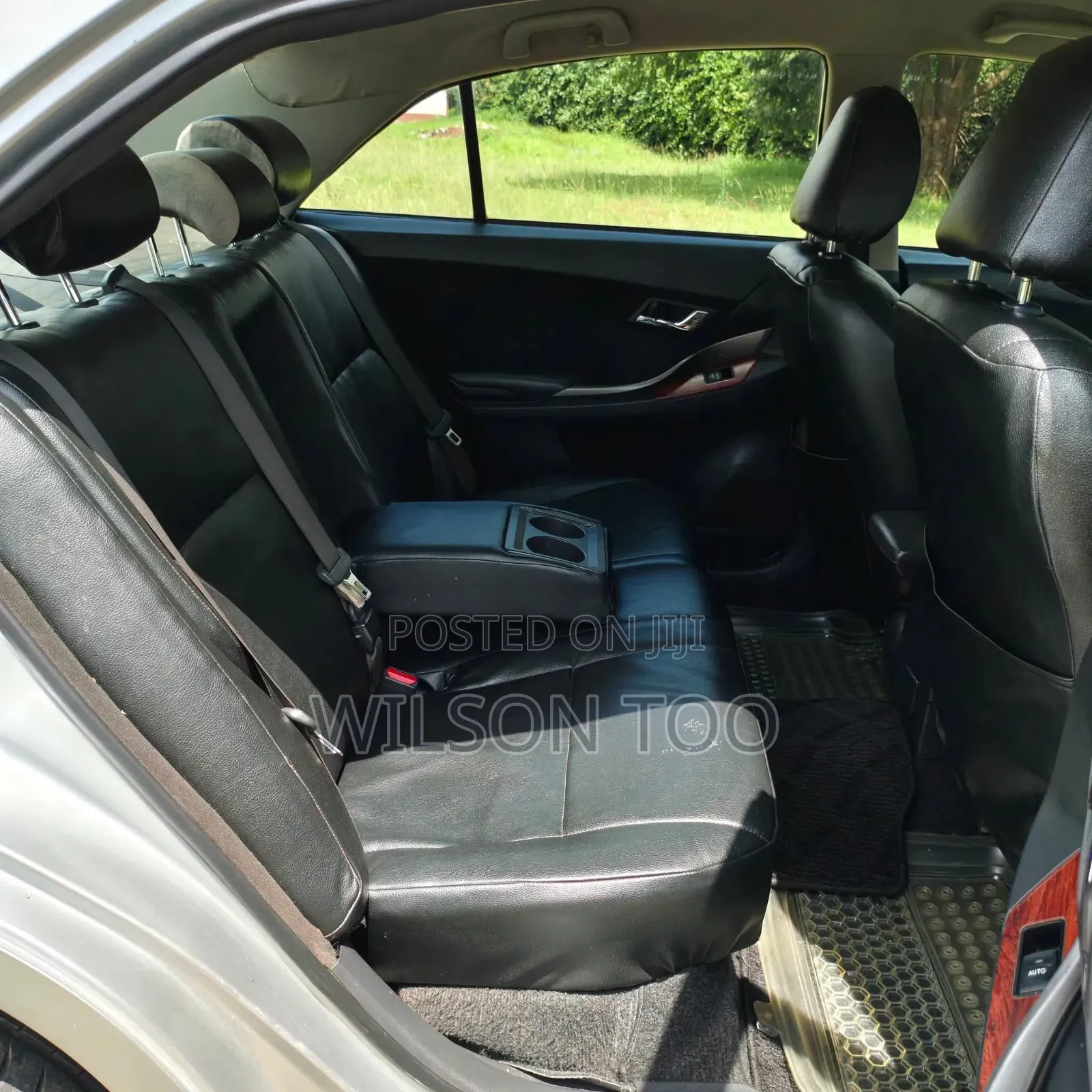 Toyota Allion 2010 Silver