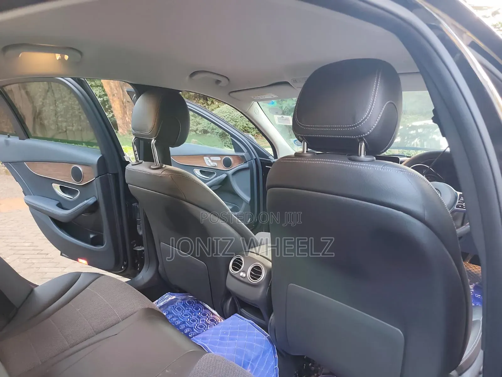 Mercedes-Benz C200 2019 Black