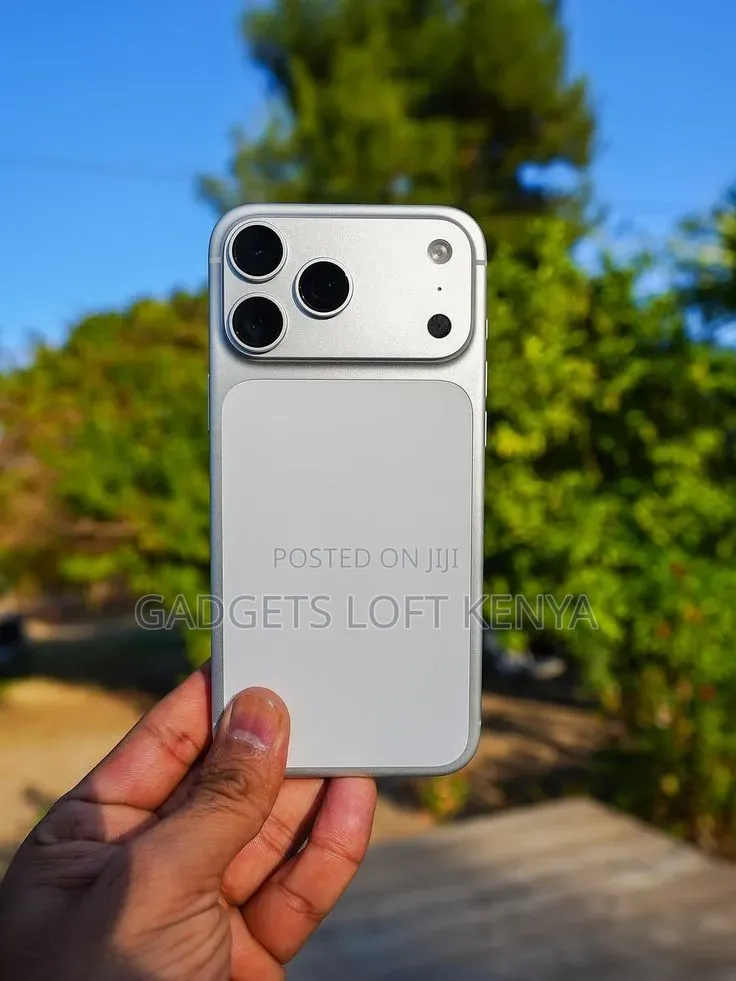 New Apple iPhone 17 Pro Max 256 GB Silver