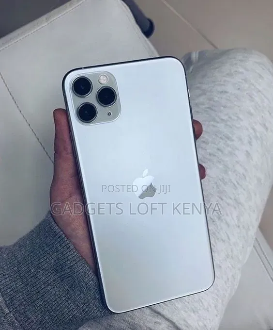 New Apple iPhone 11 Pro Max 256 GB White