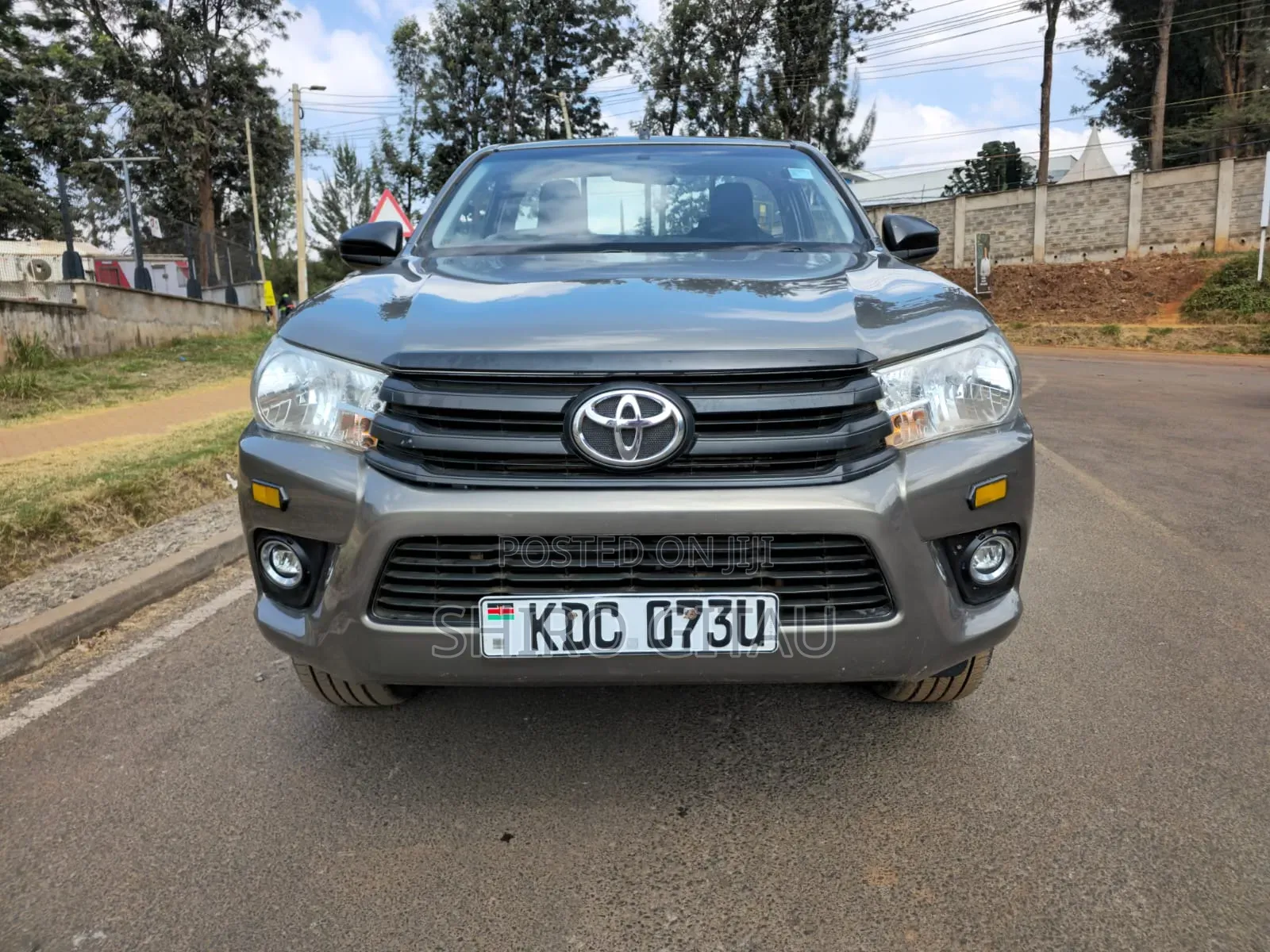 Toyota Hilux 2021 Gray