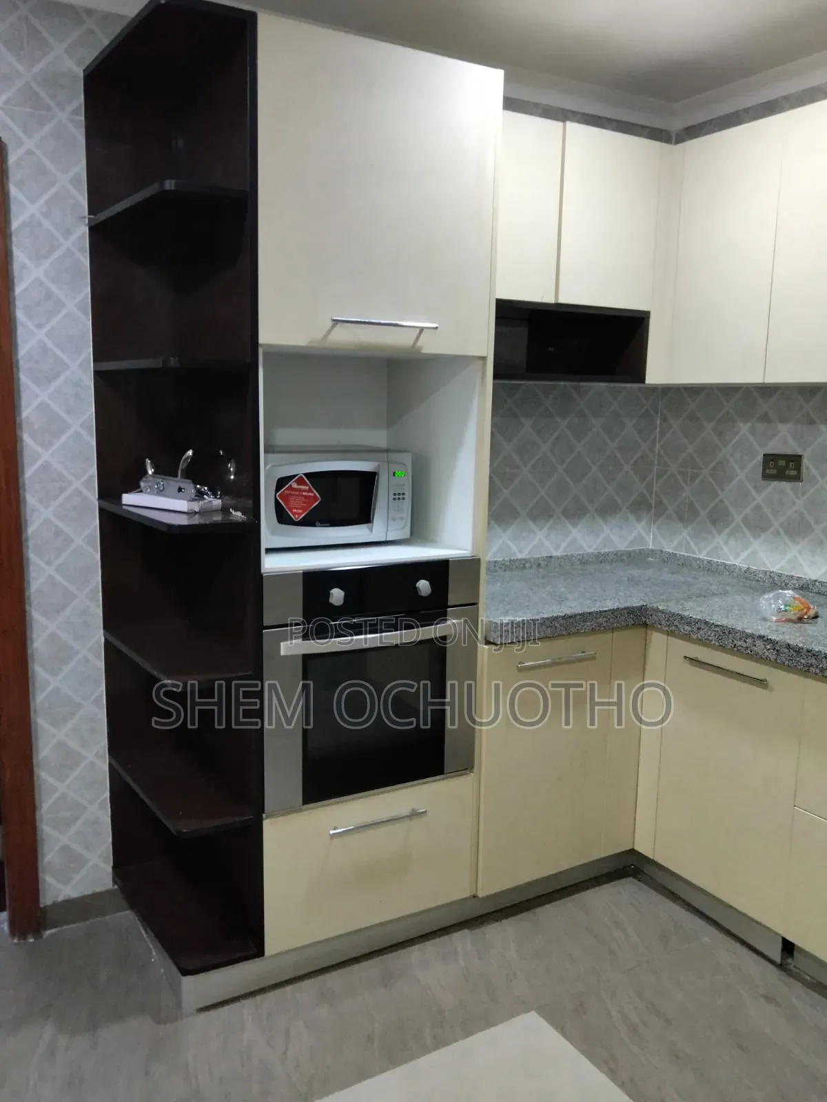 Furnished 3bdrm Shared Apartment in Valley Arcade for rent