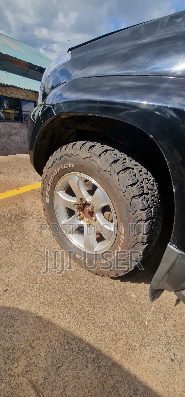 Toyota Land Cruiser Prado 2005 Black