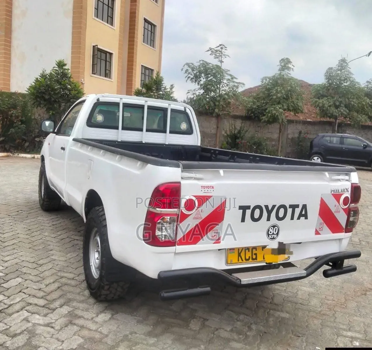 Toyota Hilux 2015 White
