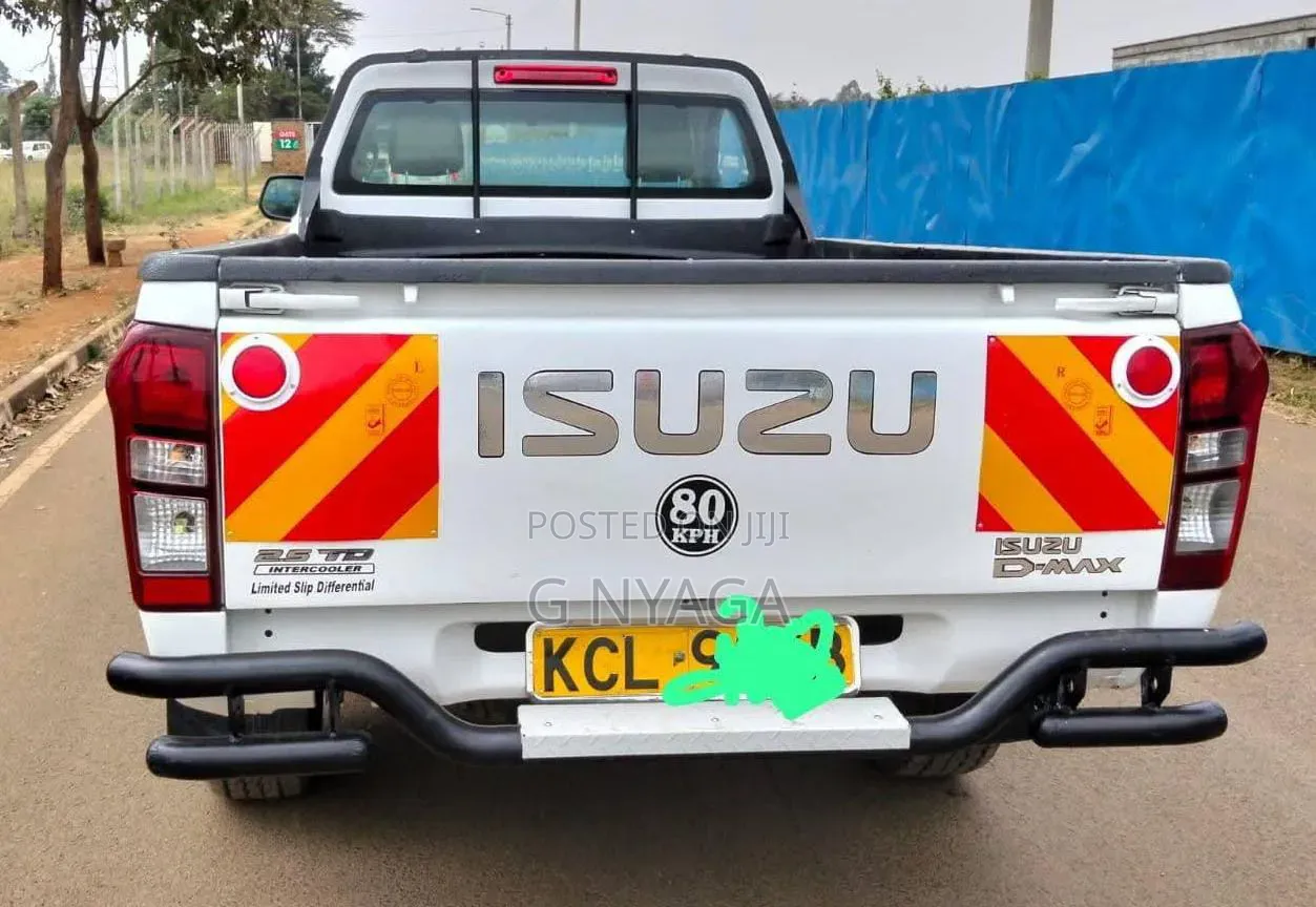 Isuzu D-MAX 2017 White