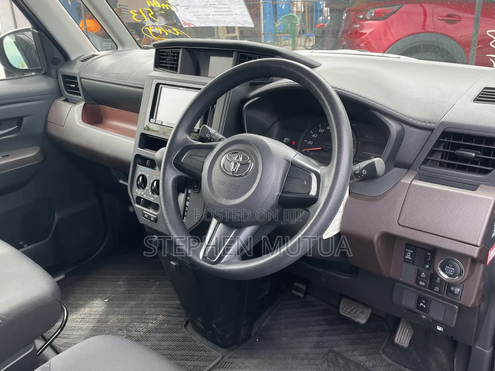 Toyota Tank 1.0 FWD 2019 Black