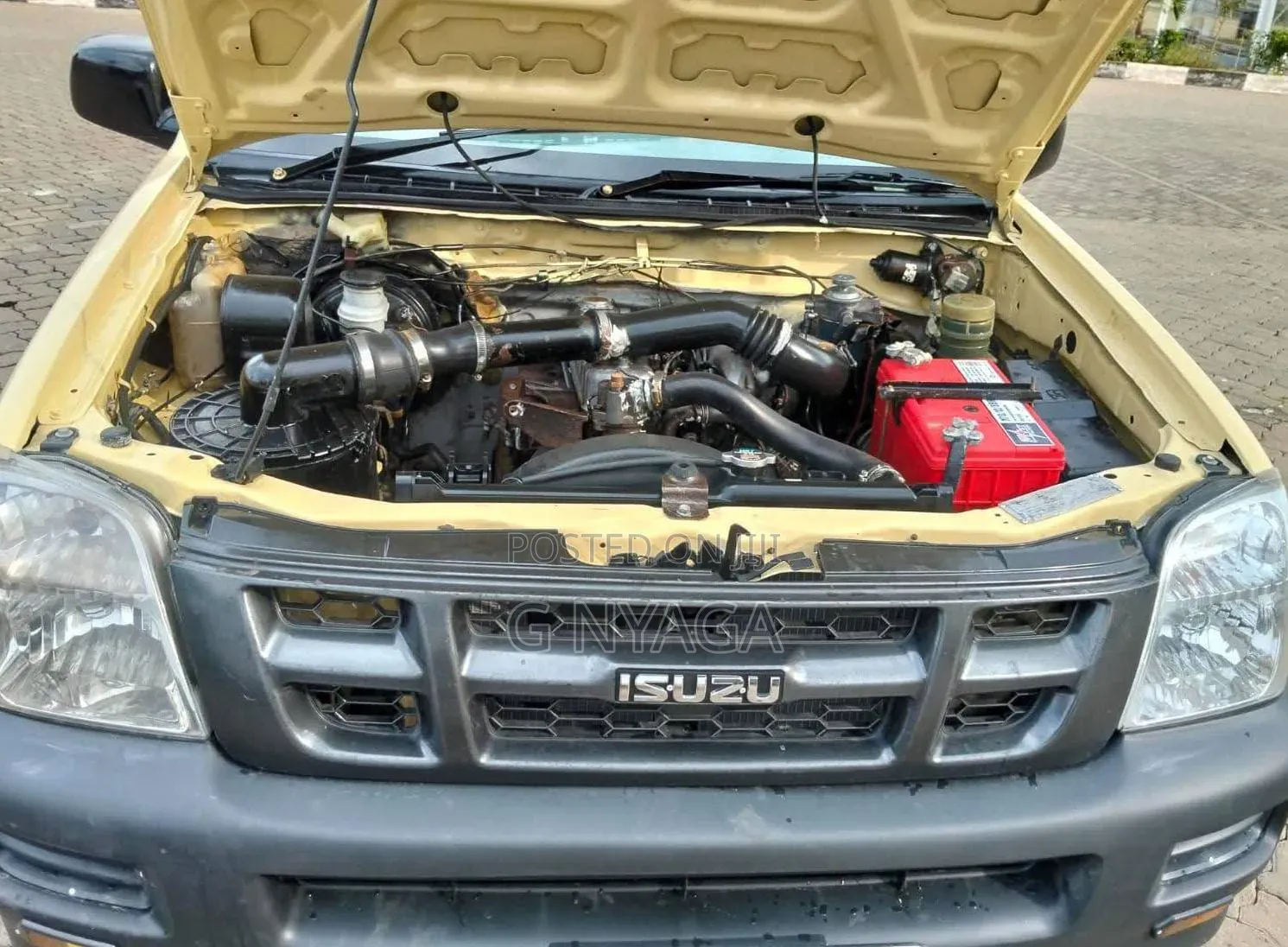 Isuzu D-MAX 2008 Yellow