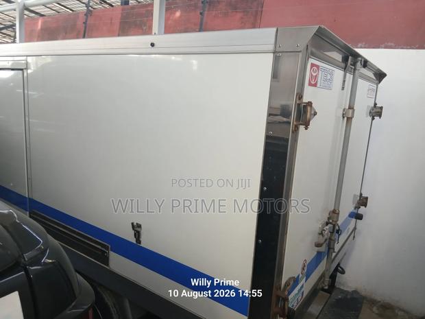 Toyota Dyna Manual Diesel 2019 - thumbnail 3