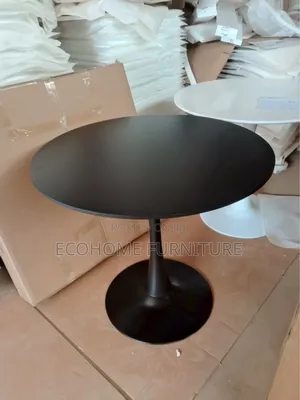 Round Table; Cocktail Table Black