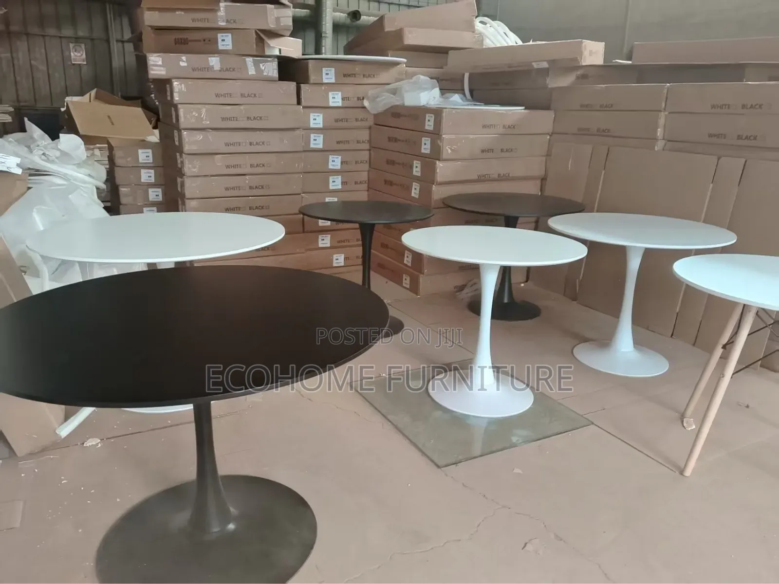 Round Table; Cocktail Table Black