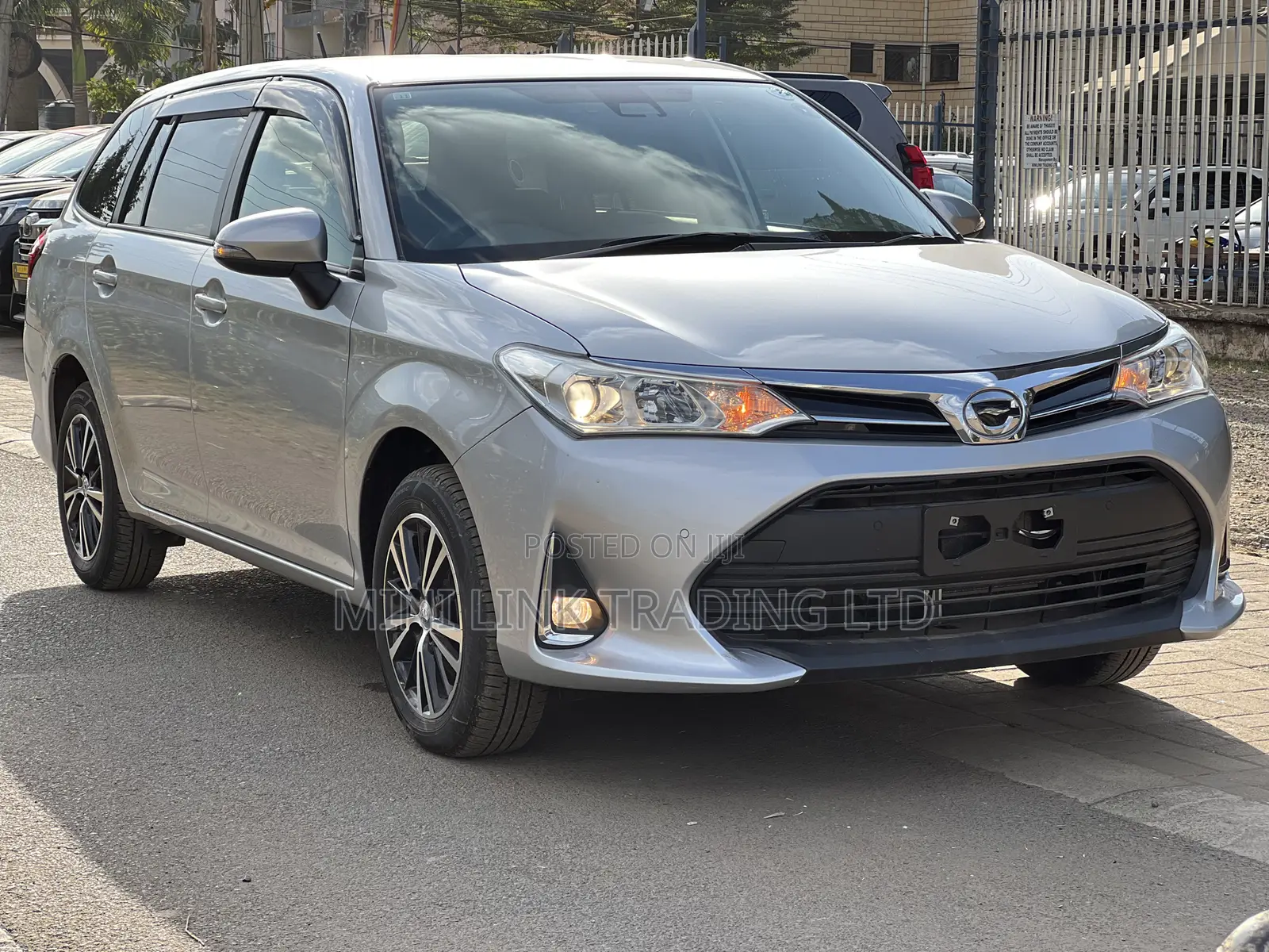 Toyota Corolla Fielder 1.5 Petrol AWD 2020 Silver