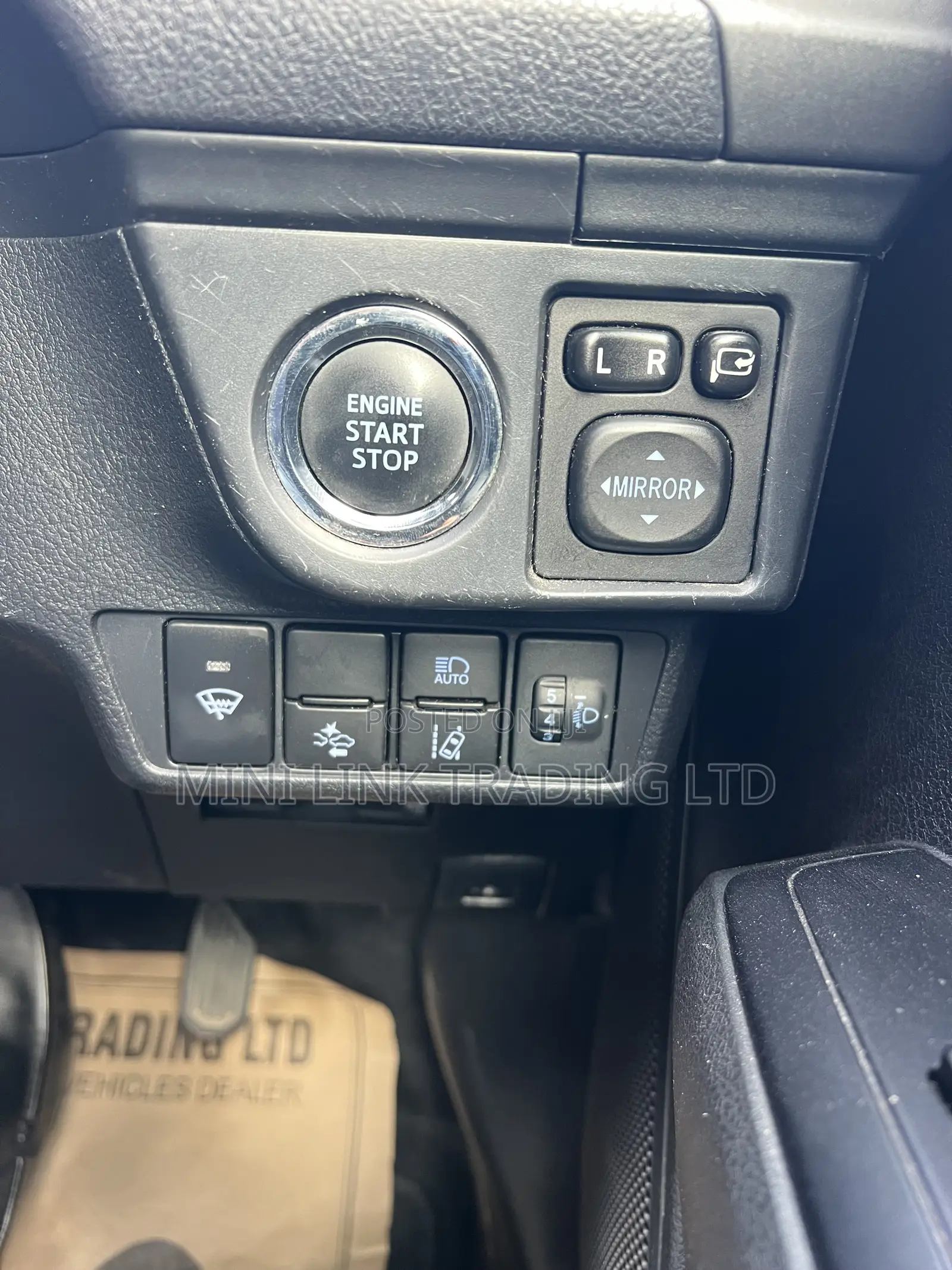 Toyota Corolla Fielder 1.5 Petrol AWD 2020 Silver