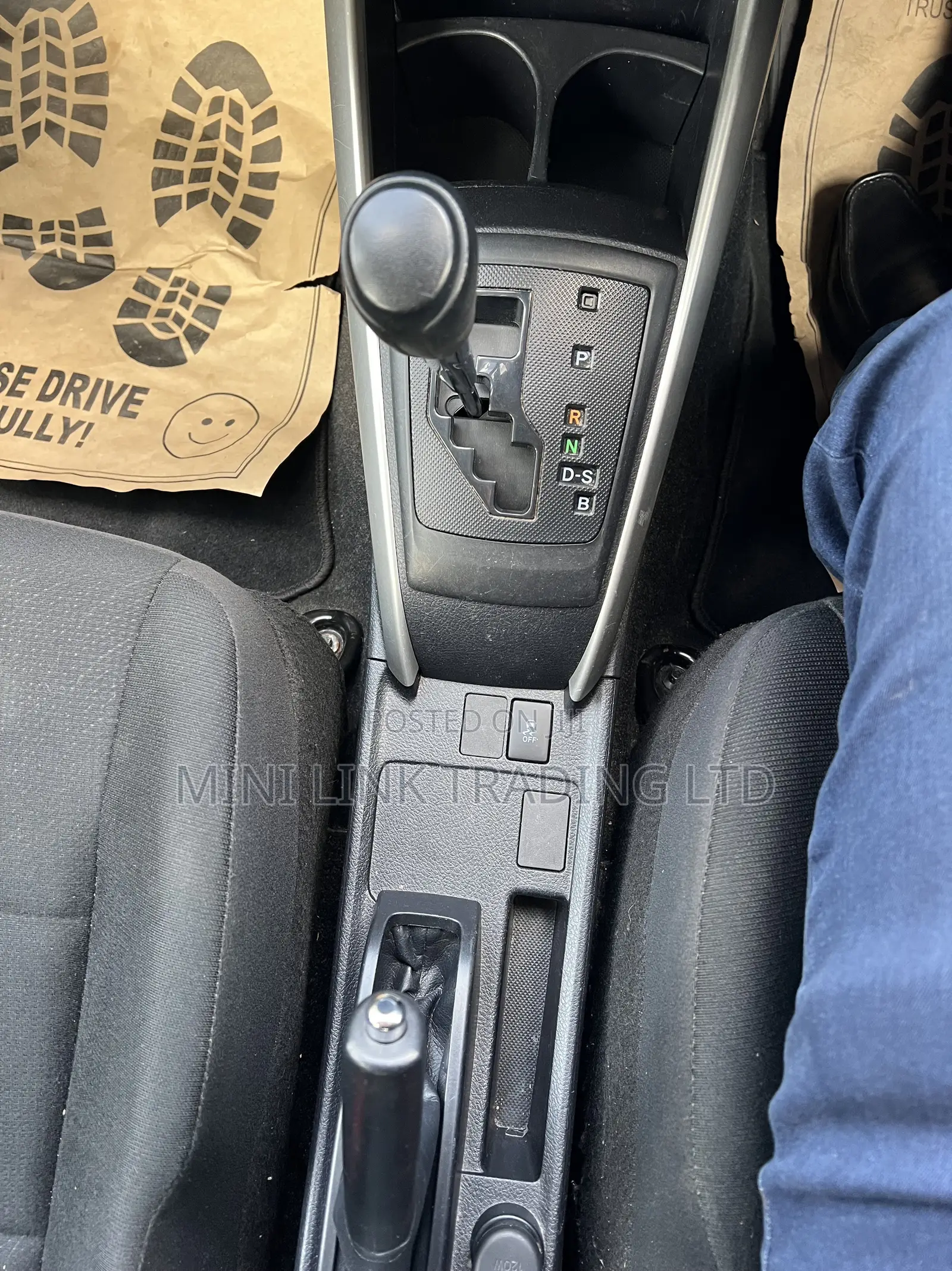 Toyota Corolla Fielder 1.5 Petrol AWD 2020 Silver