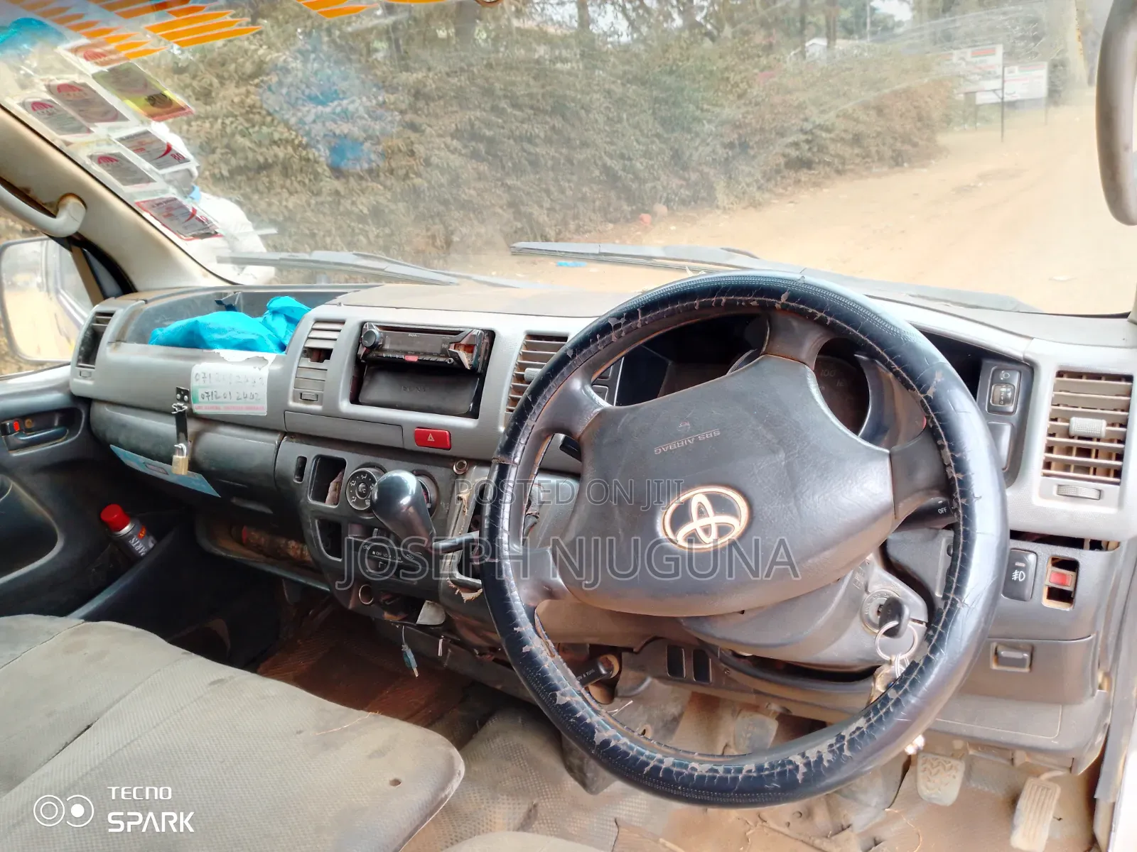 Toyota HiAce 2012 Silver