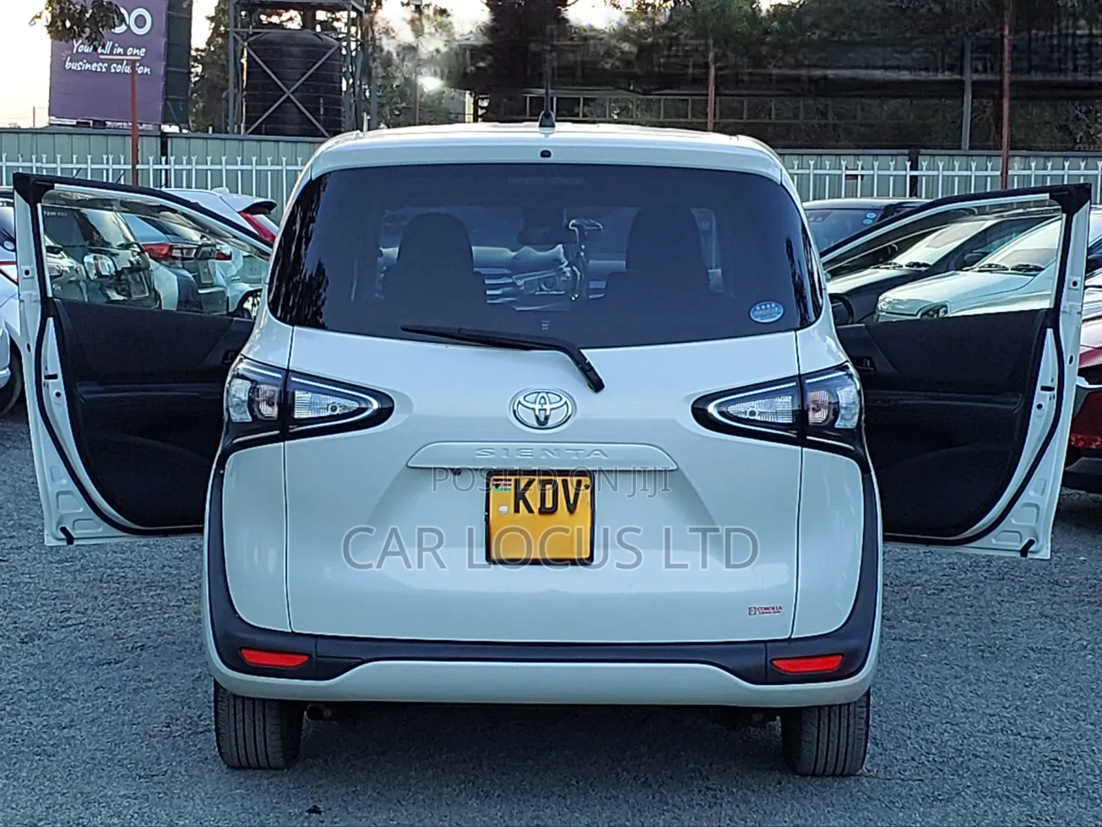 Toyota Sienta 2019 Pearl