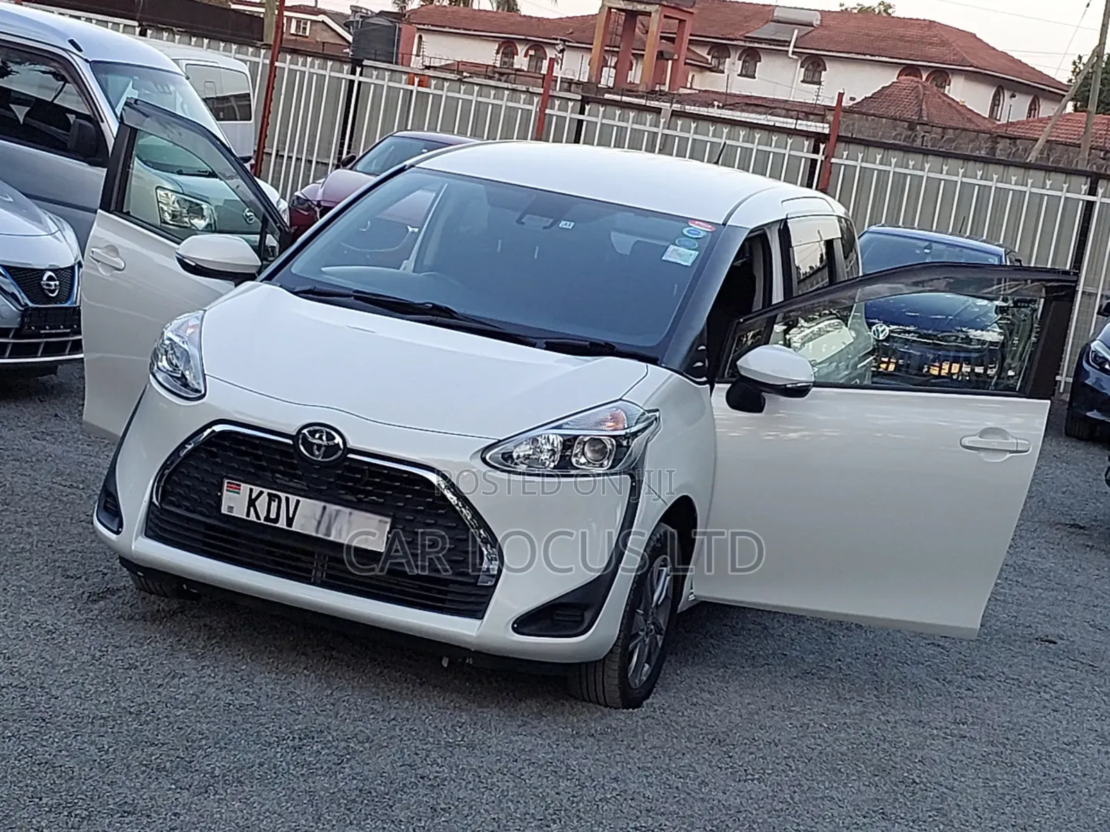 Toyota Sienta 2019 Pearl