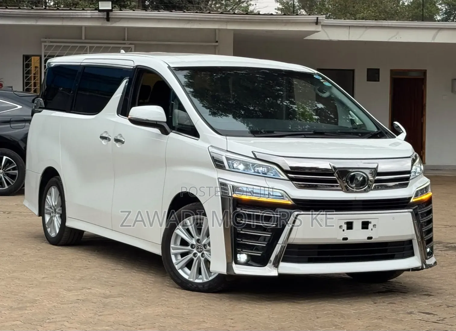 Toyota Vellfire 2019 White