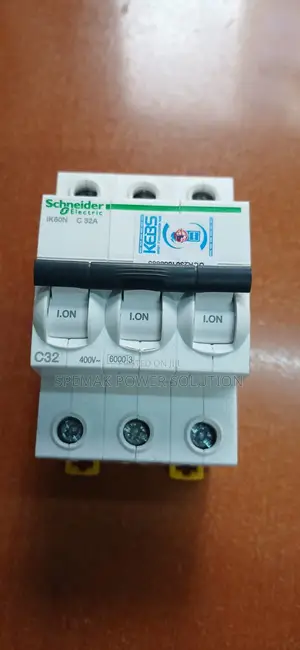 3p/32 MCB Schneider