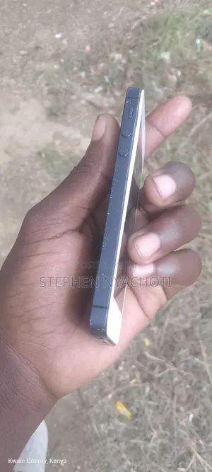 Apple iPhone 5 64 GB Graphite
