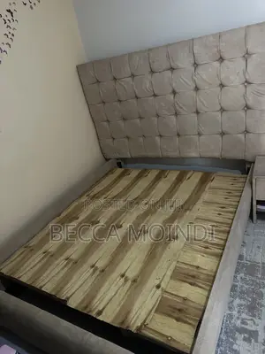 5by6 Chester Bed
