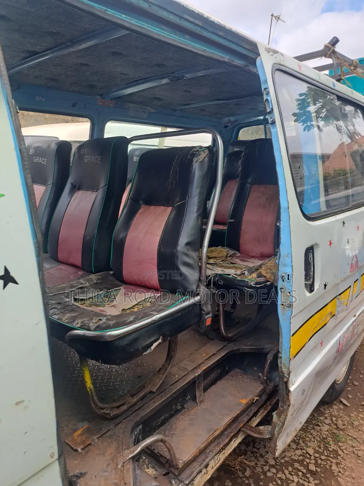 Toyota HiAce 2004 White