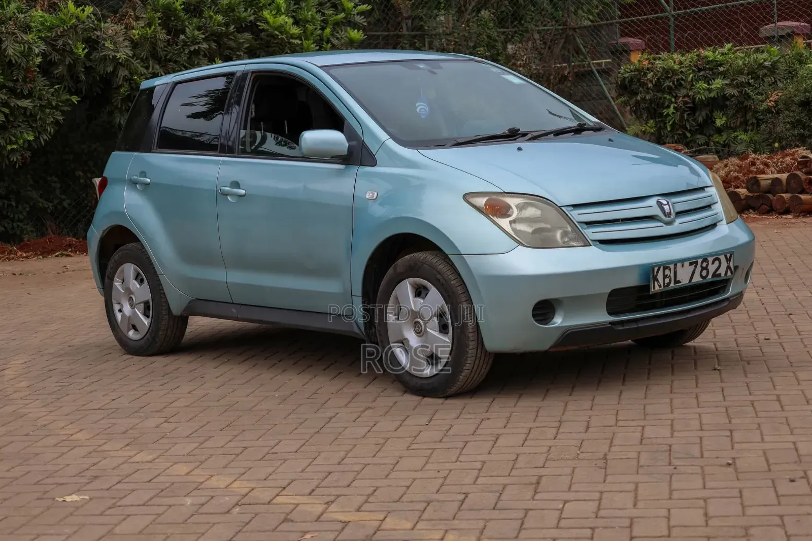 Toyota IST 2003 Blue