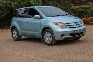 Toyota IST 2003 Blue