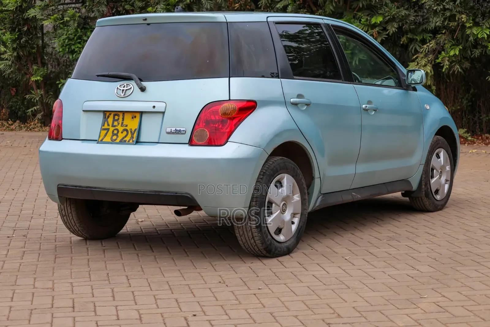 Toyota IST 2003 Blue