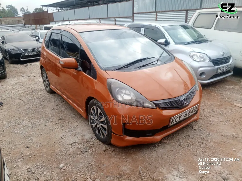 Honda Fit 2013 Orange