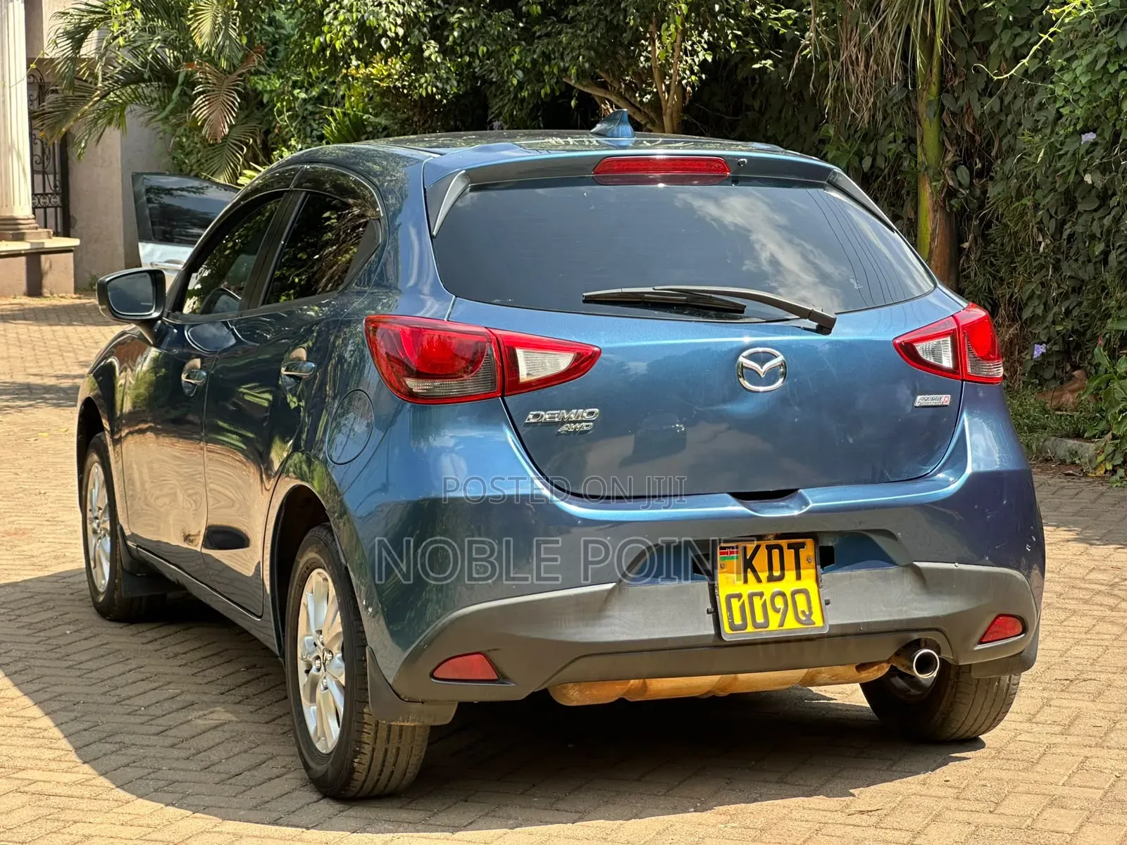 Mazda Demio 2017 Blue