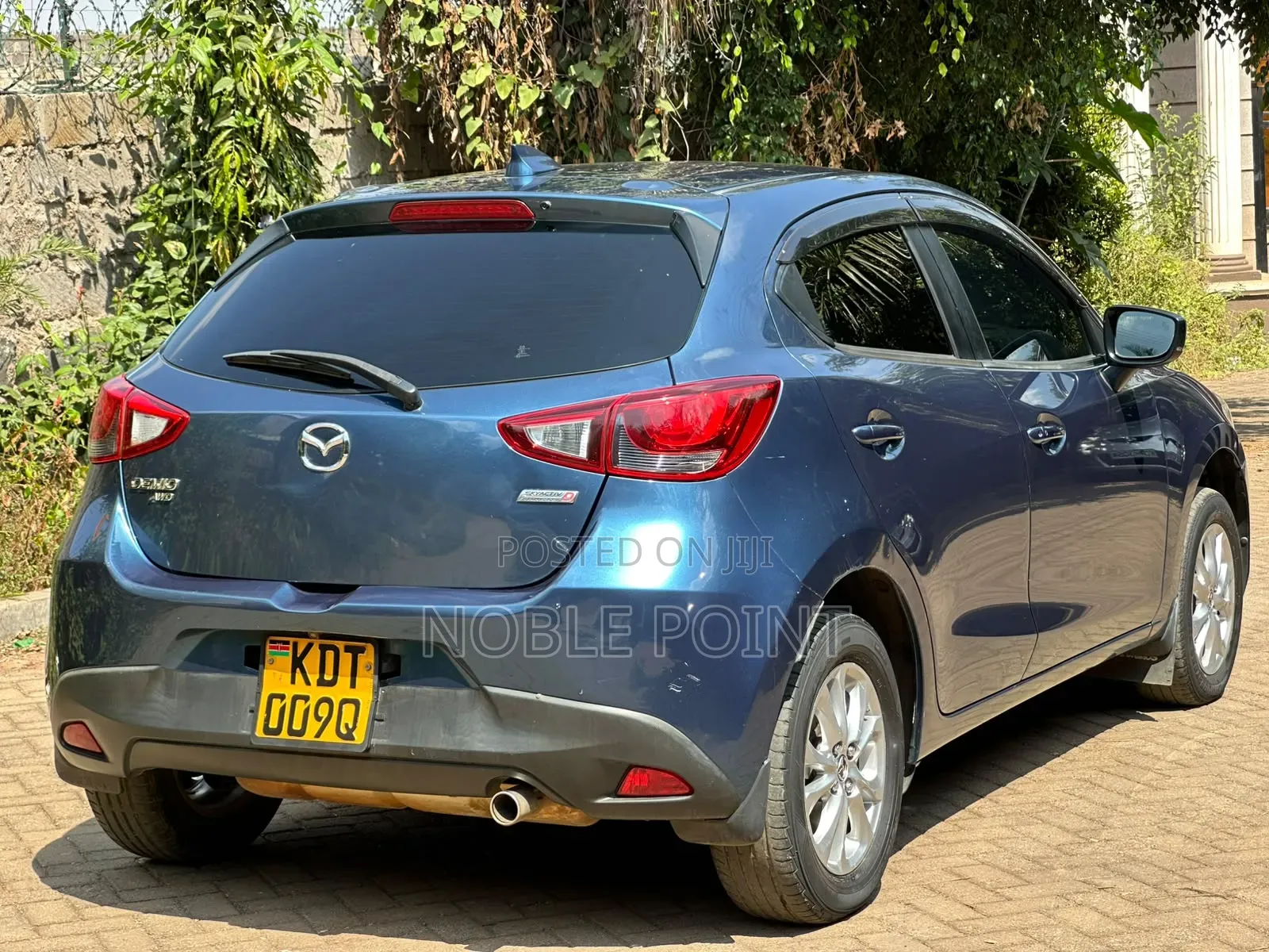 Mazda Demio 2017 Blue