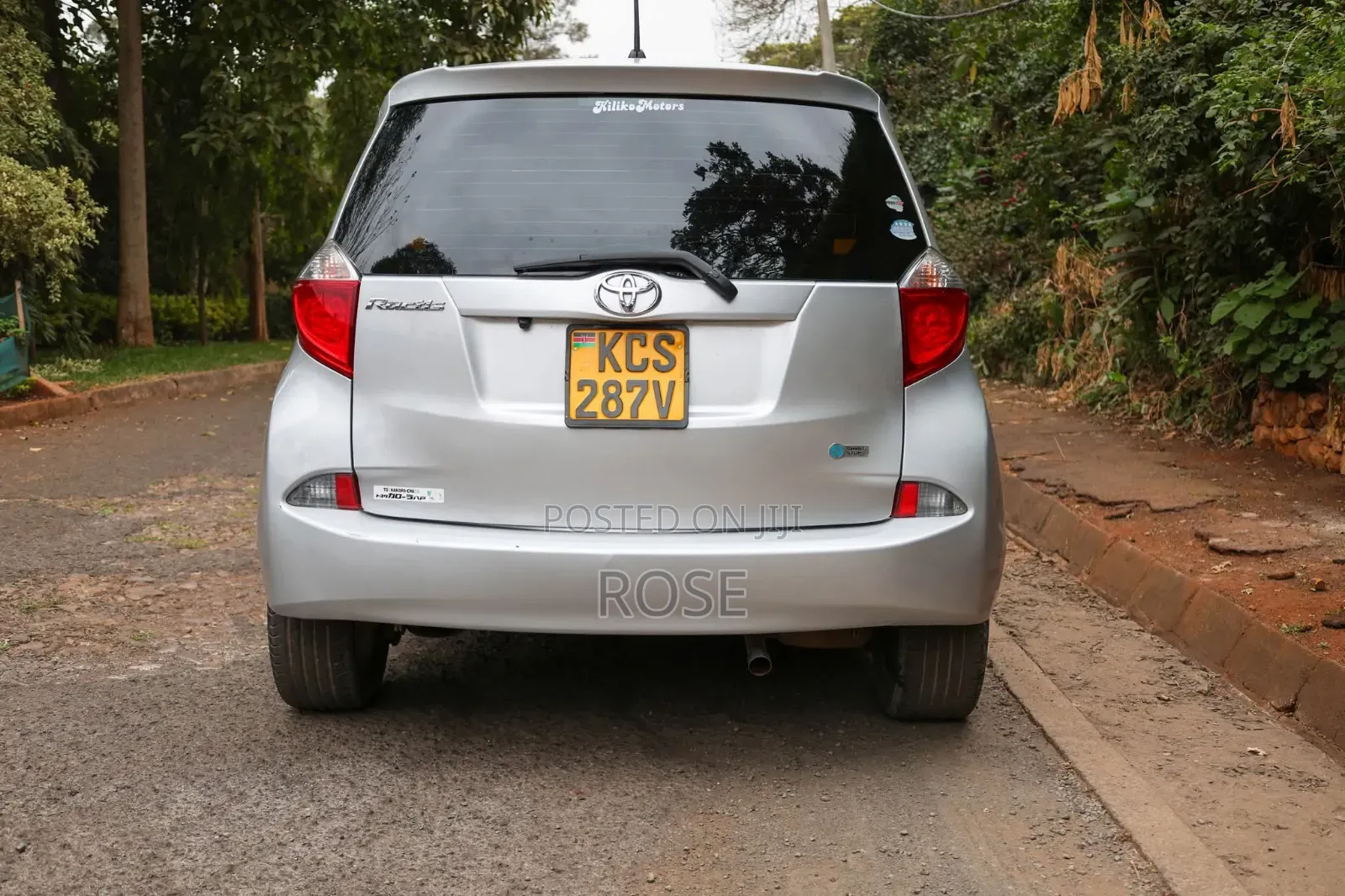 Toyota Ractis 2015 Silver