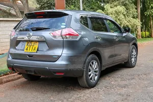 Nissan X-Trail 2015 Gray